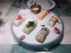 漫步花开彩虹卷-蜜桃花开·中西融合菜E&W(南长街店)