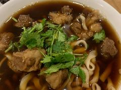 -清真吴记门钉肉饼·喜多利