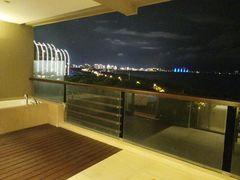 -三亚湾海居铂尔曼度假酒店