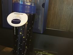-星巴克(汤臣国贸大厦店)