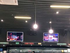 -汽车博物馆主题餐厅