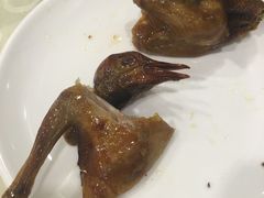 红烧乳鸽-时利和美食(东方广场店)