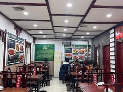 -湖南人家湘菜馆(镇江路店)