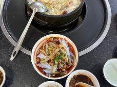 -南渝食府.墨脱石锅松茸鸡
