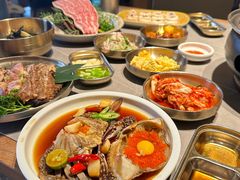 -草家酱蟹炭火烤肉店(珲春南路一店)