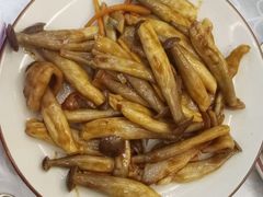 鹿茸菇炒猪颈肉-时利和美食(东方广场店)