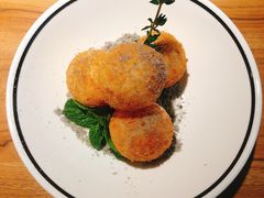 拉丝芝士球-太二酸菜鱼(正大广场店)