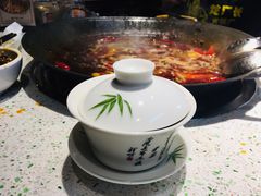 红锅-龙厂长老火锅(抚琴店)