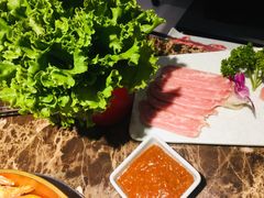 -猪啊牛呀羊啊铜盘烤肉(正大广场店)