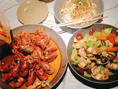 -巴厘龙虾·榜首油焖大虾(音乐学院·沿江酒馆店)
