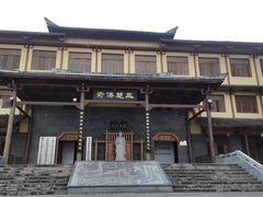 -栖凤渡鱼粉基地凤楚传奇