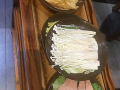-锅来乐地锅鸡(安亭店)