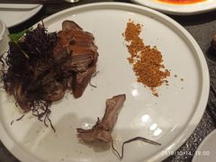 樟茶鸭-万重锦·人文川菜馆(骡马市店)