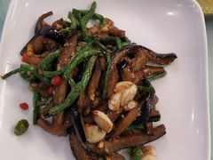 -六和聚传统烤鸭.天津菜(和平店)