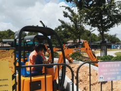 -季高兔窝窝亲子园(上海薰衣草公园店)