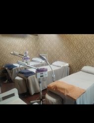 -瑶芳·痘院士专业祛痘·皮肤管理