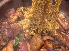 -胡须佬鸡煲四季火锅店(石厦西村直营店)