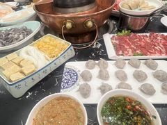 -楼外楼大刀肉传统火锅居(繁荣路店)