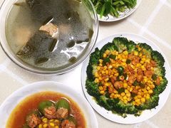 -爱的果实月嫂育婴师(世纪东方店)