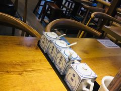 -鑫花溪牛肉米粉(人民广场店)