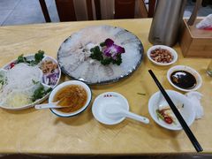 -官塘陈记鱼生·潮汕砂锅粥·牛肉火锅(潮枫路总店)