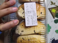 -金色麦甜糕点(面包.蛋糕.华苑店)