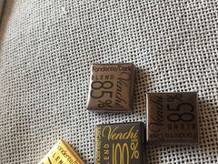 -VENCHI 闻绮(北京国贸商城店)