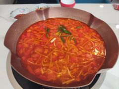 -毛辣果·贵州红酸汤牛肉火锅(西单店)