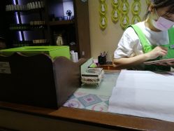 -孔雀手美甲美睫护理