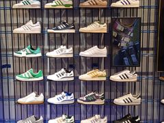 -adidas(滔搏朝阳大悦城店)