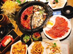 -老房老舍重庆火锅(假日城市店)
