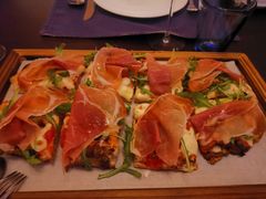 -卡佩罗意大利餐厅及酒吧Al Cappello Trattoria