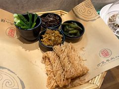 -丁里羊肉小镇(天鹅湖总店)