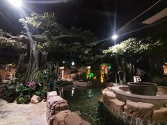 -泉城欧乐堡戏水湾艺术养生温泉