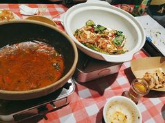 -罗霸蛮老岳阳大排档·鲜货烧烤·土吊子煨砂锅烧菜