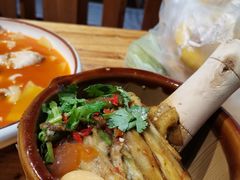 尖椒擂茄子-老滇山寨•云南特色菜•地方菜•民族风情歌舞表演(金碧店)