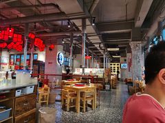 大堂-么肆烤肉·中式自助·烤肉大排档(街道口季佳PAI店)