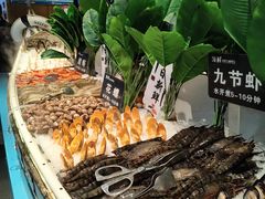 -领鲜活海鲜榴莲自助火锅(东门店)