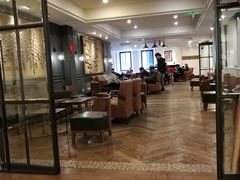 大堂-星巴克臻选(广州沙面店)