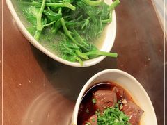 -杨三娘跷脚牛肉(羊子山西路店)