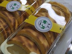 -新月蛋糕西点专卖店(大麦街店)