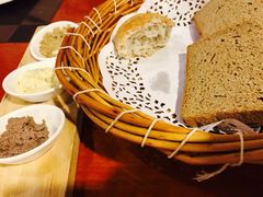 自制面包篮BreadBasket-布拉格餐厅· 中欧捷克菜(全国首店)