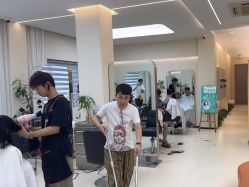 -优尚·烫·染·店