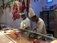 -名门潮牛·鲜牛肉海鲜火锅.烧烤自助餐厅(诚丰广场店)