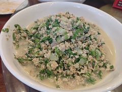 -今鲜源酒店·海鲜锅贴青岛菜(新湛路店)