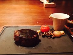 -恰餐厅及酒吧 CHAR Bar & Grill (北京丽都皇冠假日店)