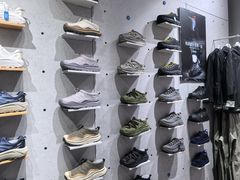 -HOKA(北京蓝色港湾店)