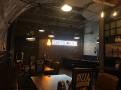 大堂-机器人火炉披萨