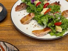 牛油果烤鸡藜麦沙拉-LYFATTI 莱芙缇(赣水路店)