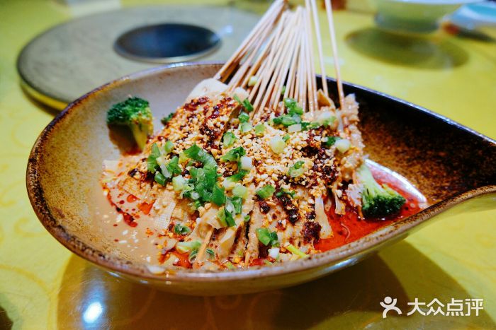 江城小馆陕南妈妈菜·全球旅行餐厅豆腐皮涮牛肚图片